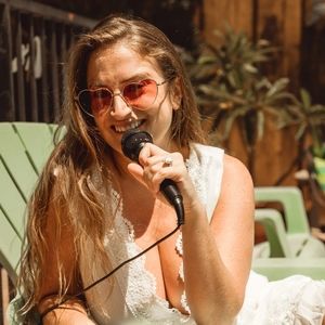 Meet your Posher, Katie Jo